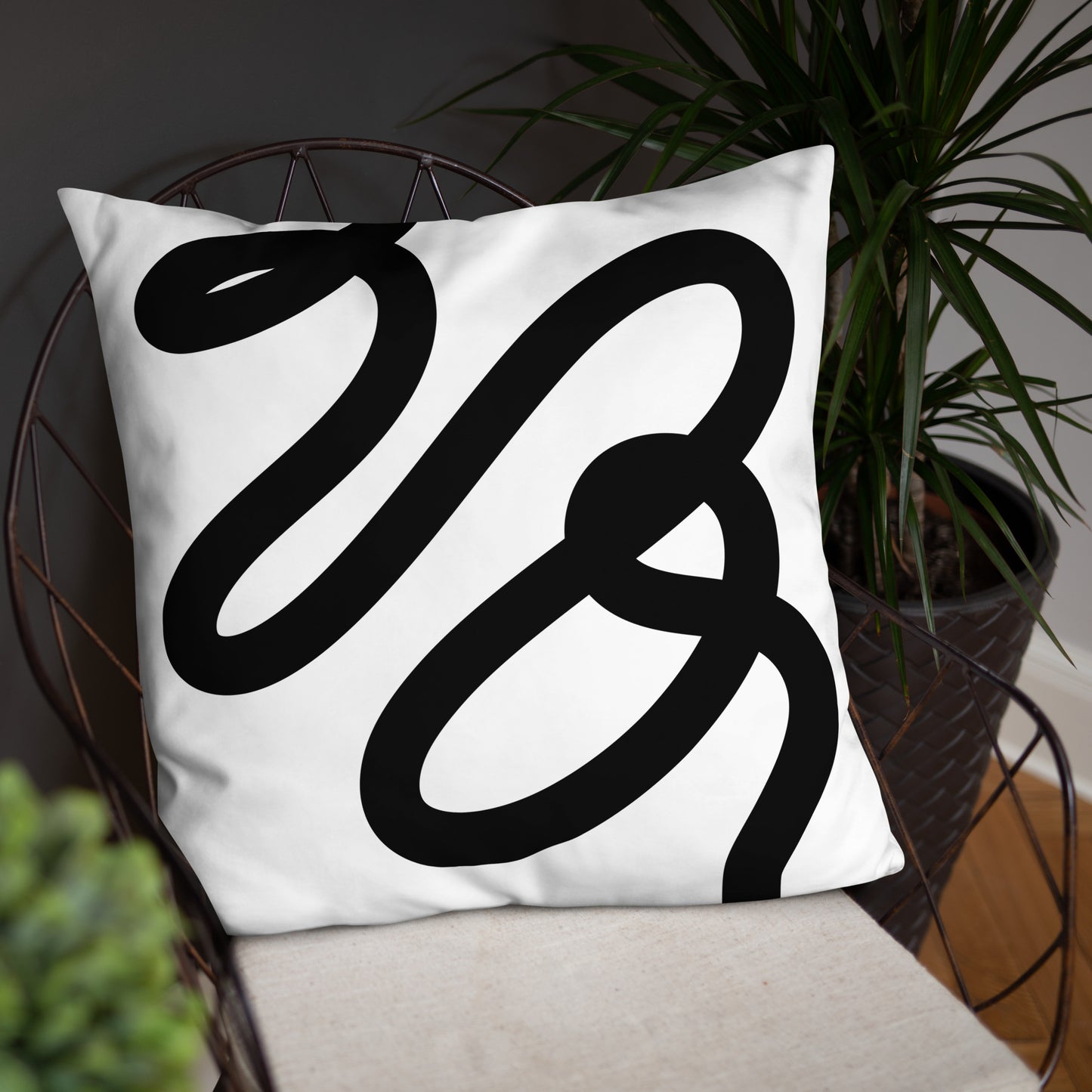 "Black Print" Basic Pillow